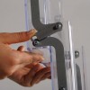 Suport brosuri Zig-Zag cu talpă de plastic